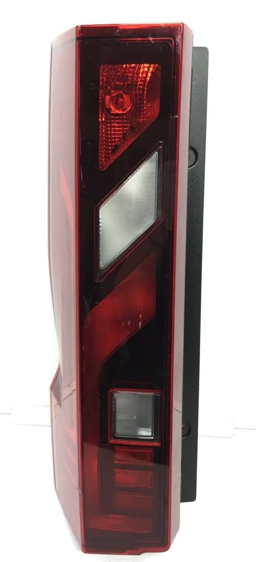 Feu arrière gauche (chauffeur) ORIGINE RENAULT